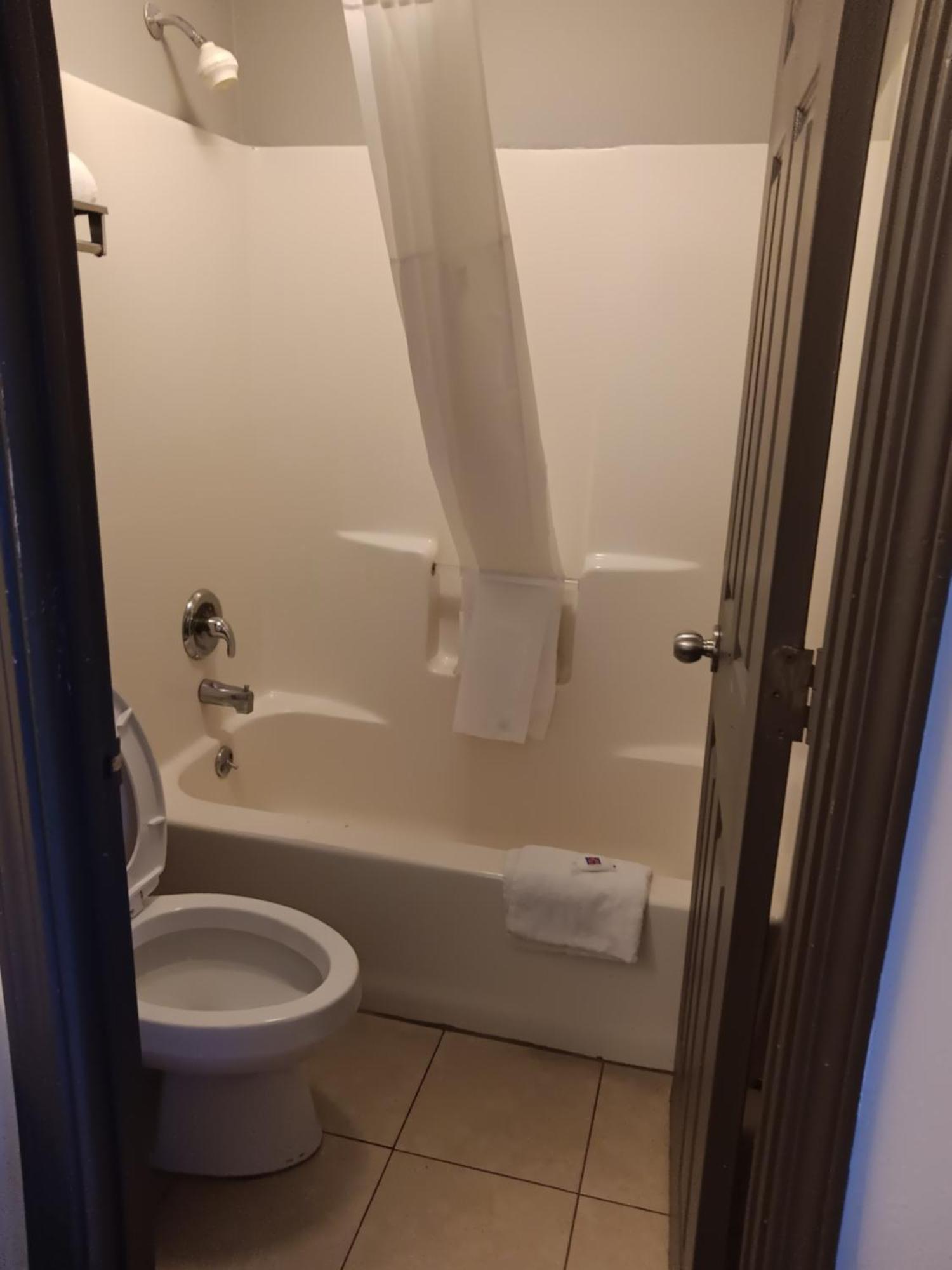 Studio 6 Suites Louisville Ky Airport/Expo Center Bagian luar foto