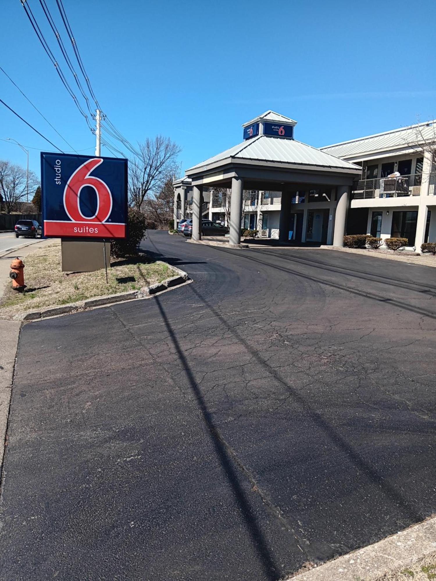 Studio 6 Suites Louisville Ky Airport/Expo Center Bagian luar foto